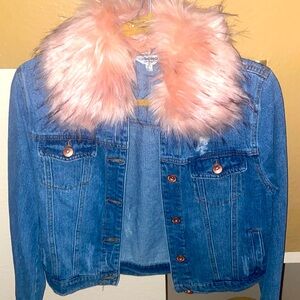 New no tags Ci Sono  denim jacket with removable faux collar/ Small